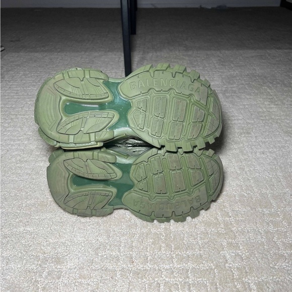 Authentic Balenciaga Track Cut Out Sneakers - Picture 2 of 12